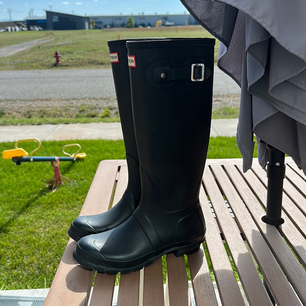 SOLD hunter boots